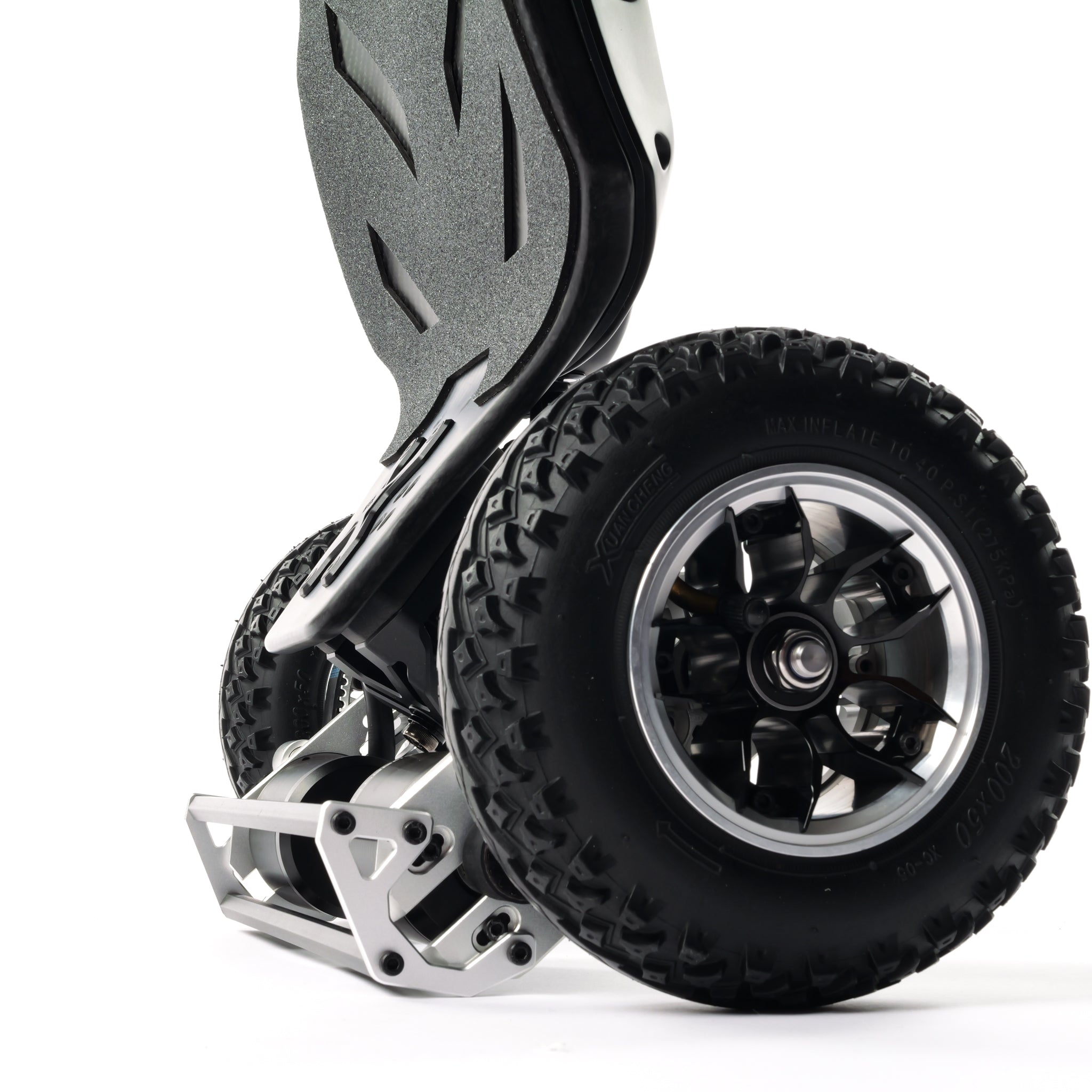 VELAR electric longboard with powerful dual motors and carbon design